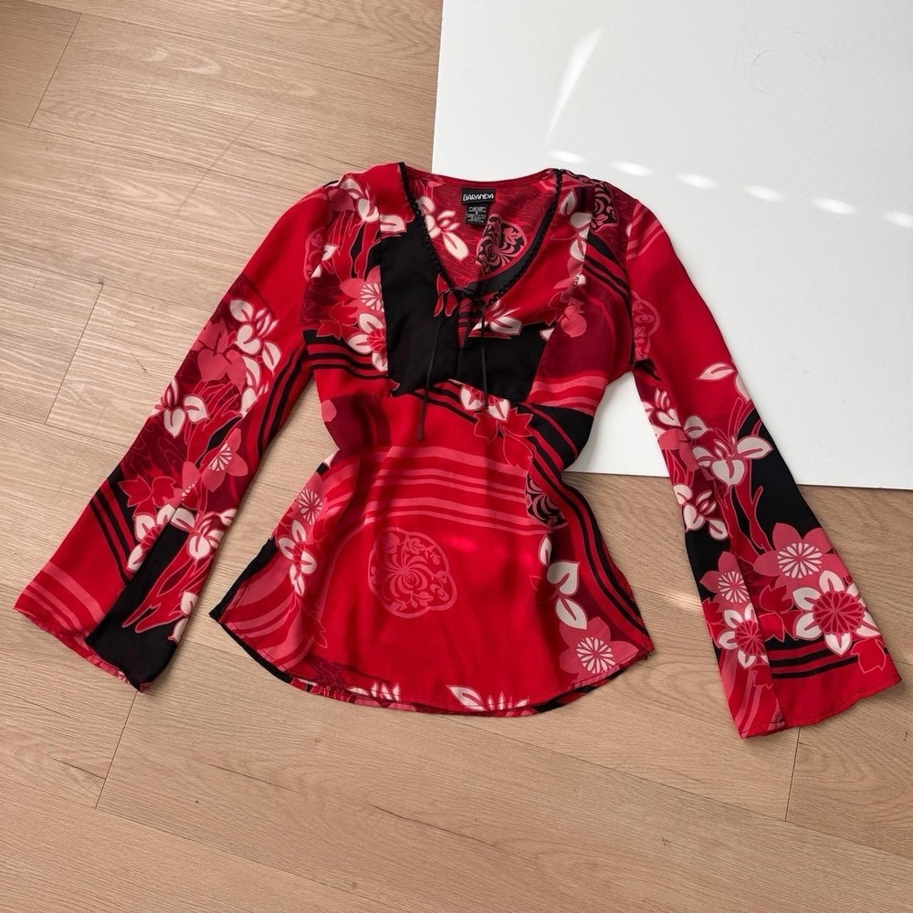 Y2K Red Black Floral Bell Sleeve Blouse Lace Up V-Neck Tie Back Top Small